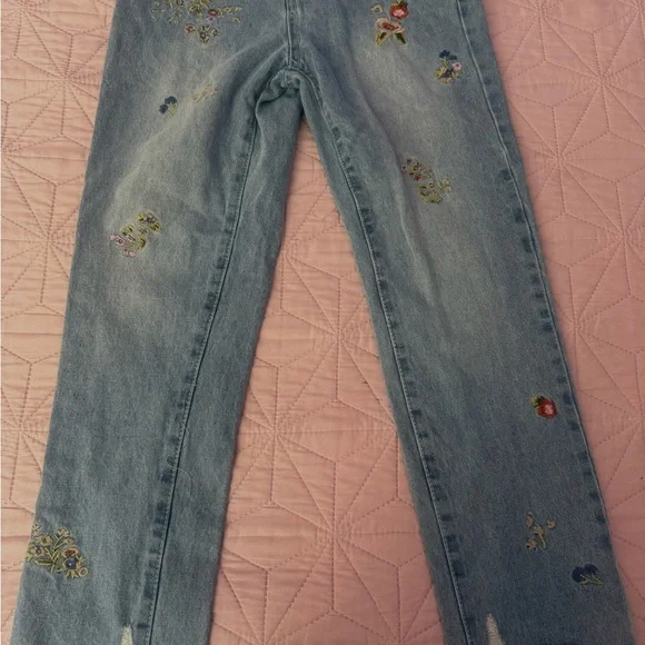 Embroidered Floral Straight Leg Jeans - Picture 2 of 7